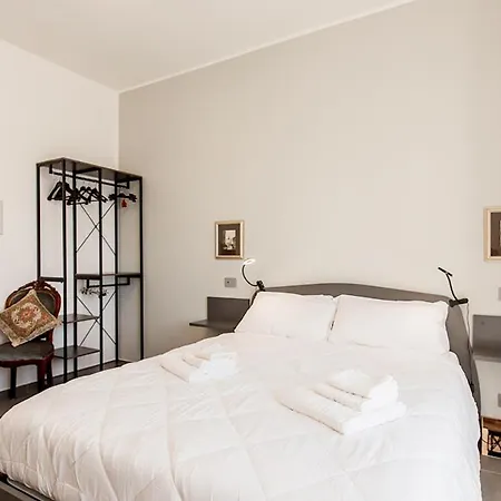 Scini By Rentbeat Apartman *